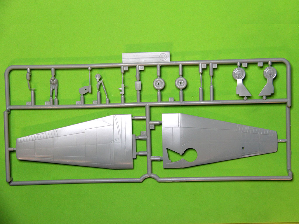 U.S. NAVY Torpedo Bomber TBF-1 - Image 3