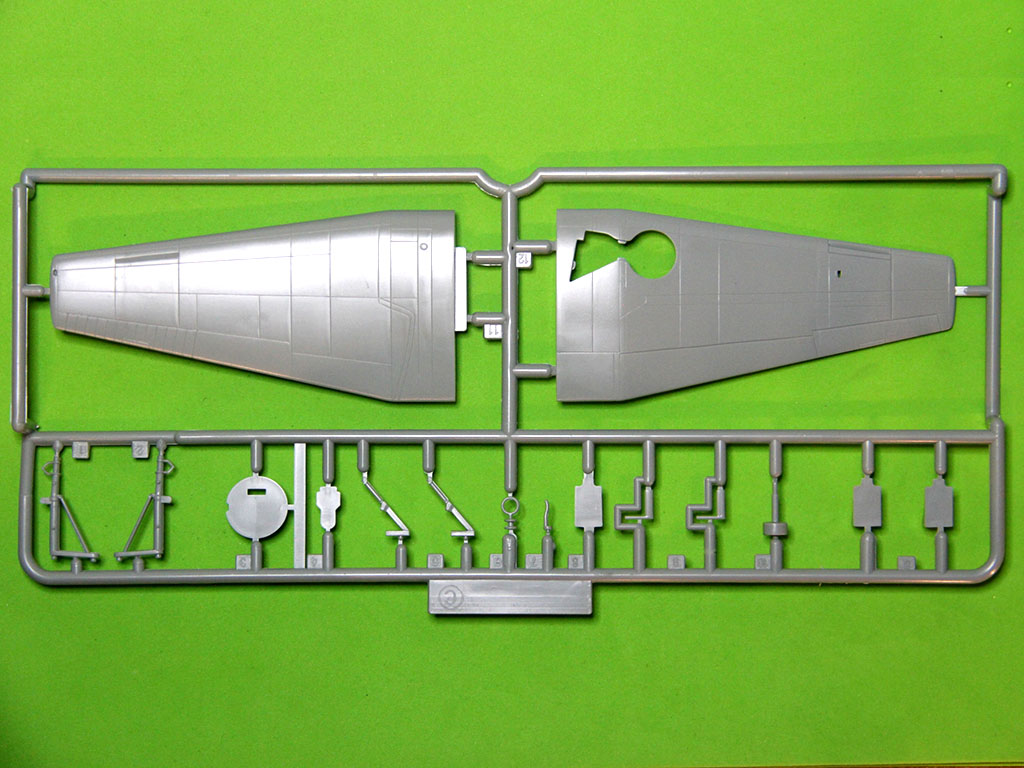 U.S. NAVY Torpedo Bomber TBF-1 - Image 4