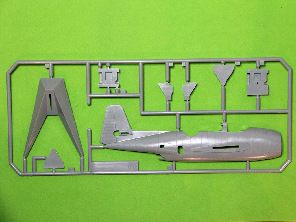 U.S. NAVY Torpedo Bomber TBF-1 - Image 6